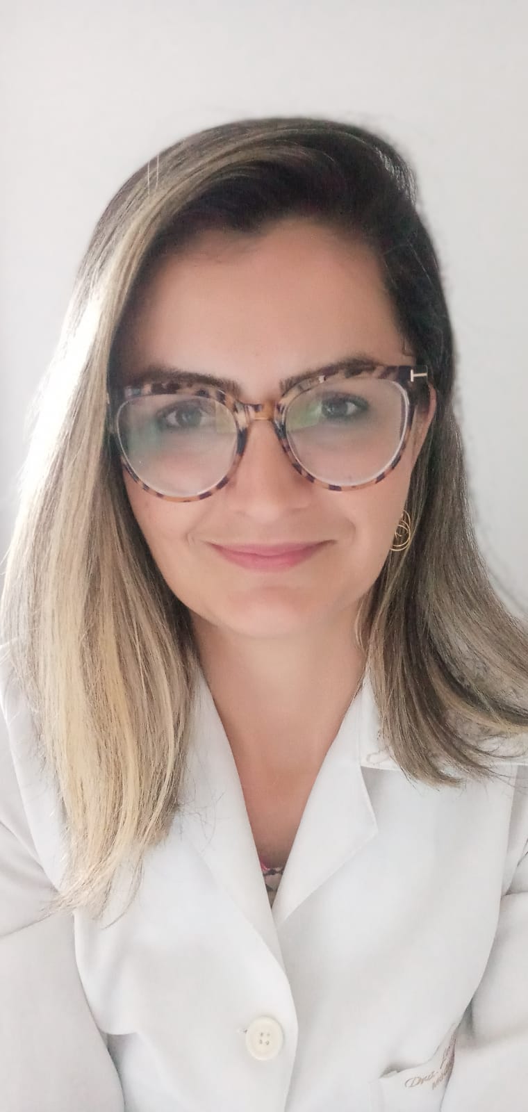 Dra. Ana Letícia Bambirra